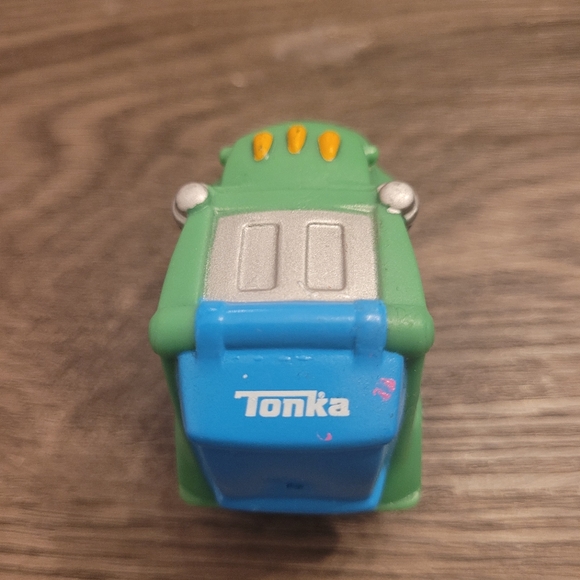 Tonka Chuck & Friends - Rowdy the Green Garbage Truck Toy 2" - Picture 2 of 7